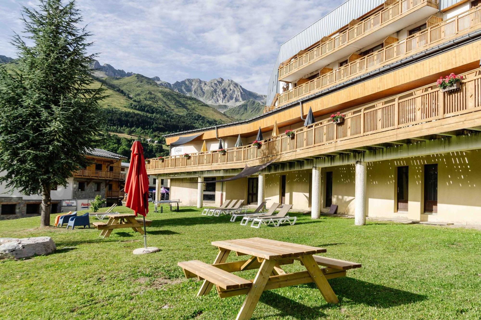 Village Vacances Atc Routes Du Monde Saint-Francois-Longchamp Εξωτερικό φωτογραφία